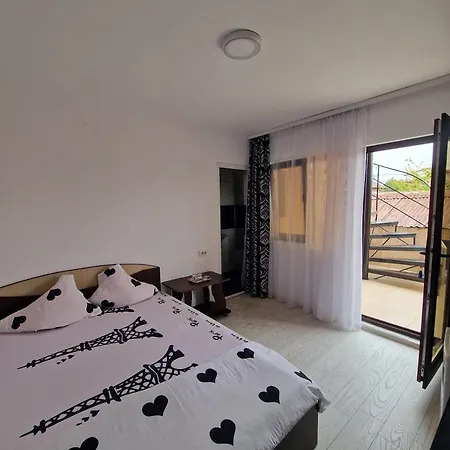 Pensiune Casa Georgian Costineşti
