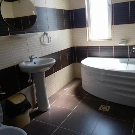 Casa Georgian Guest house 3*